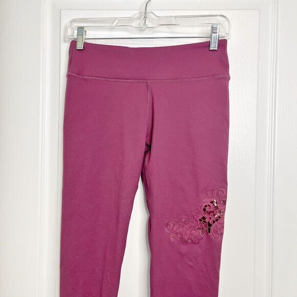 Fabletics Rocio Floral Lace Cutout Mid Rise Full Length Athletic Leggings - Picture 3 of 10